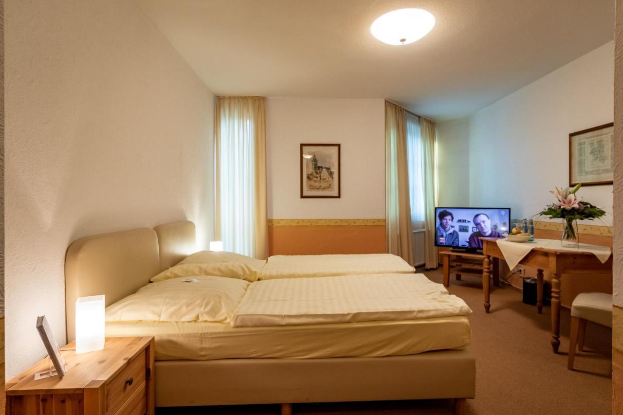 Hotel Goldflair Am Rathaus Корбах Екстериор снимка