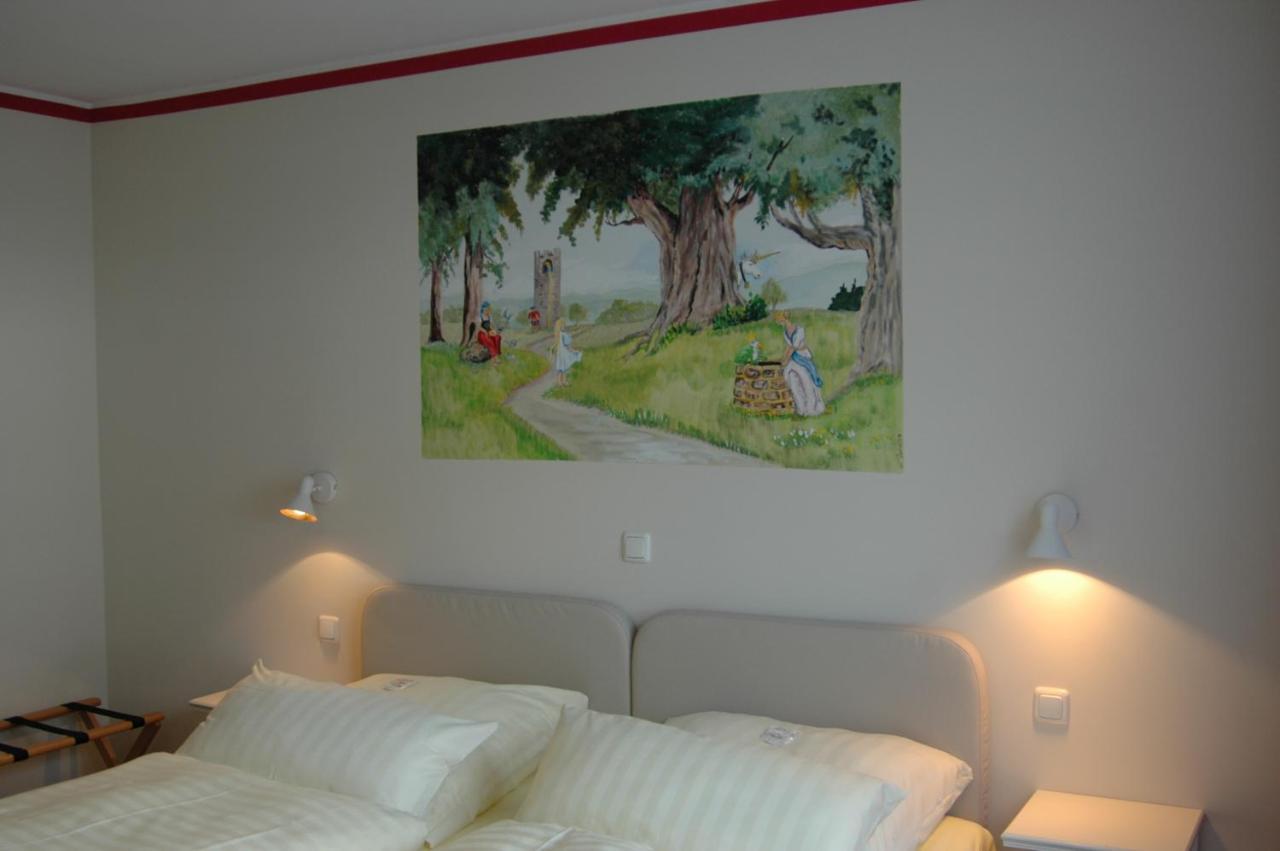 Hotel Goldflair Am Rathaus Корбах Екстериор снимка