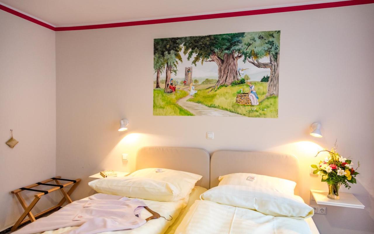 Hotel Goldflair Am Rathaus Корбах Екстериор снимка
