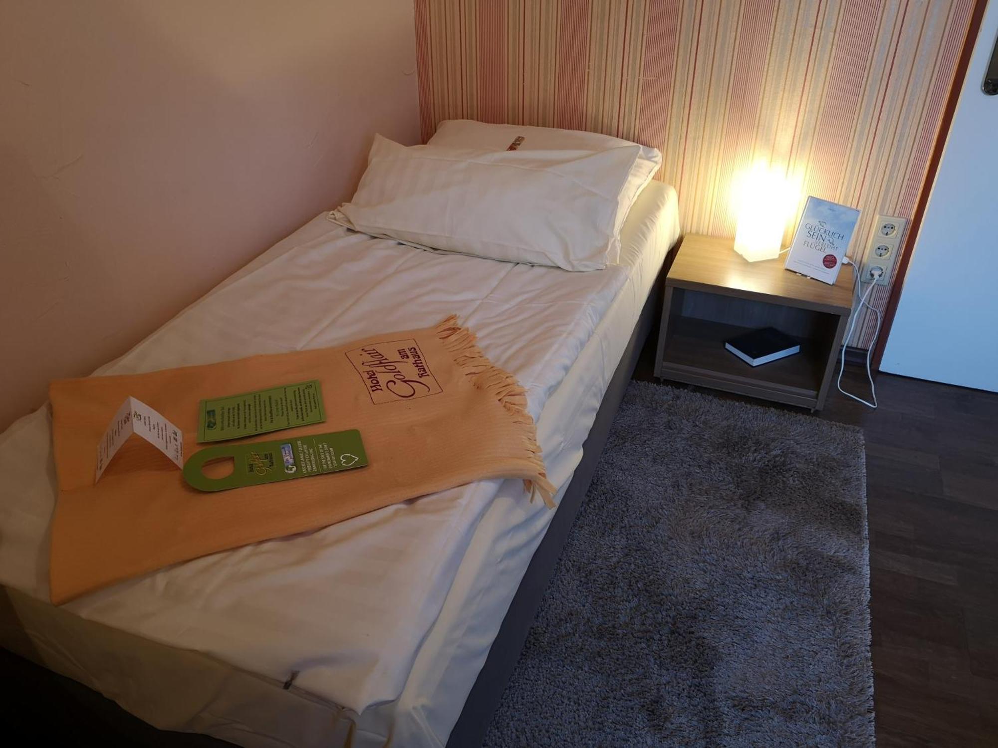 Hotel Goldflair Am Rathaus Корбах Екстериор снимка
