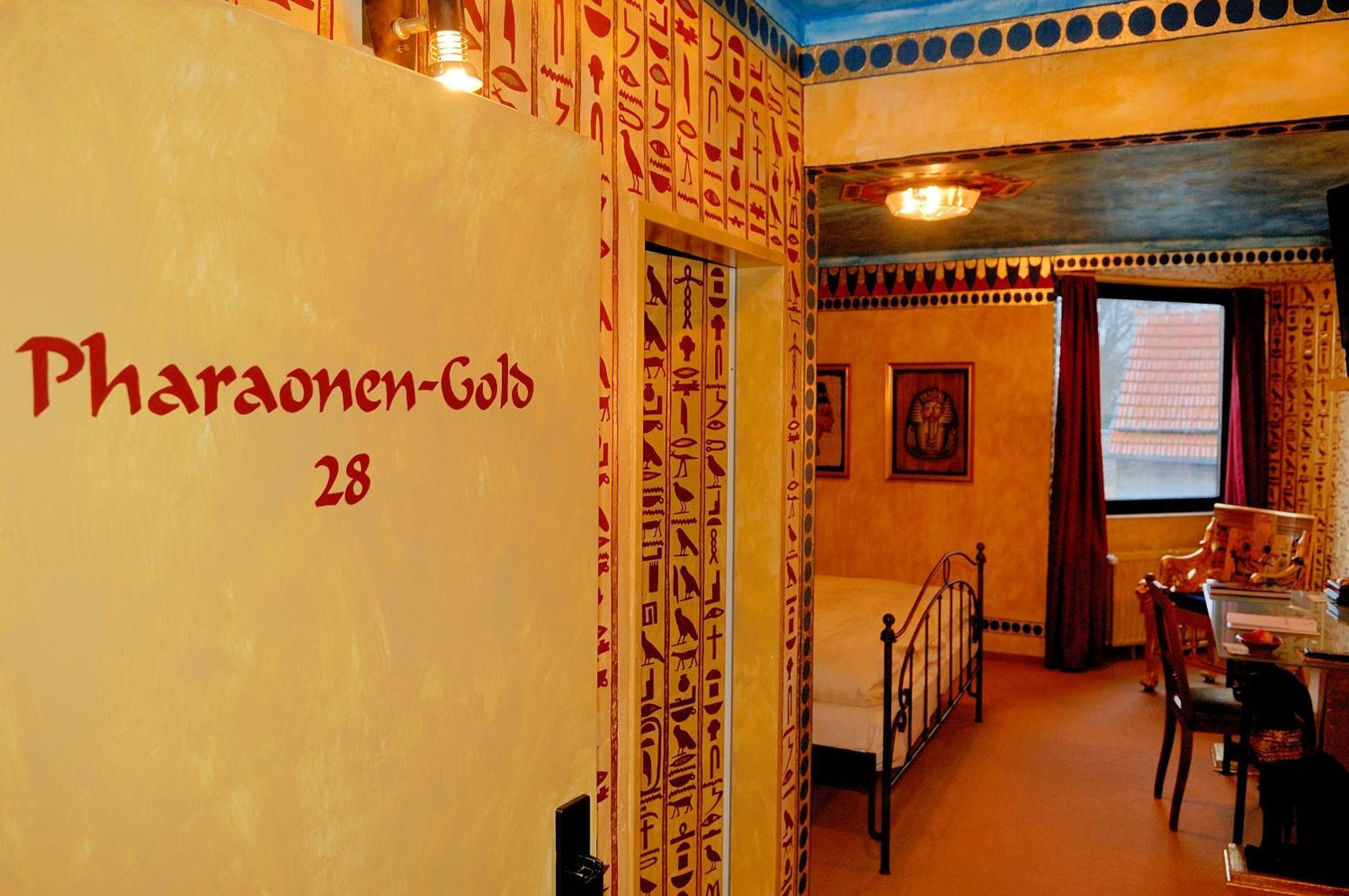 Hotel Goldflair Am Rathaus Корбах Екстериор снимка